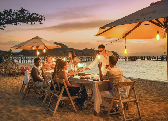 Bespoke Honeymoon Liveaboard Indonesia Reservation