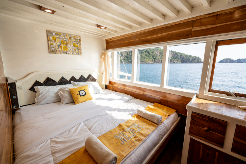 Book Open Trip 3D2N by NK Jaya 1 Deluxe Phinisi 2026 Onboard