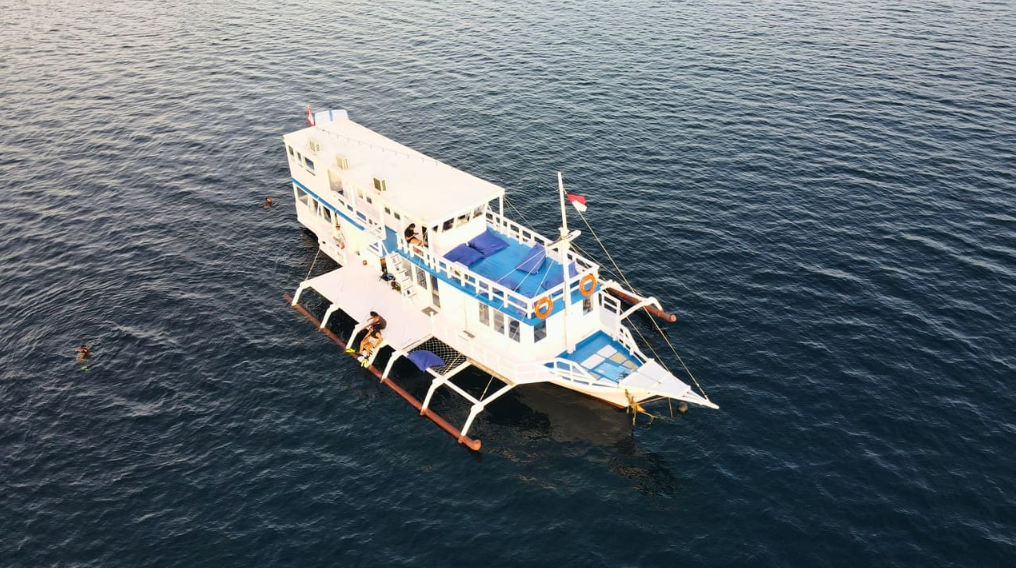 Book Osiana Alo Liveaboard Komodo Private Trip 2026 Private Cabin