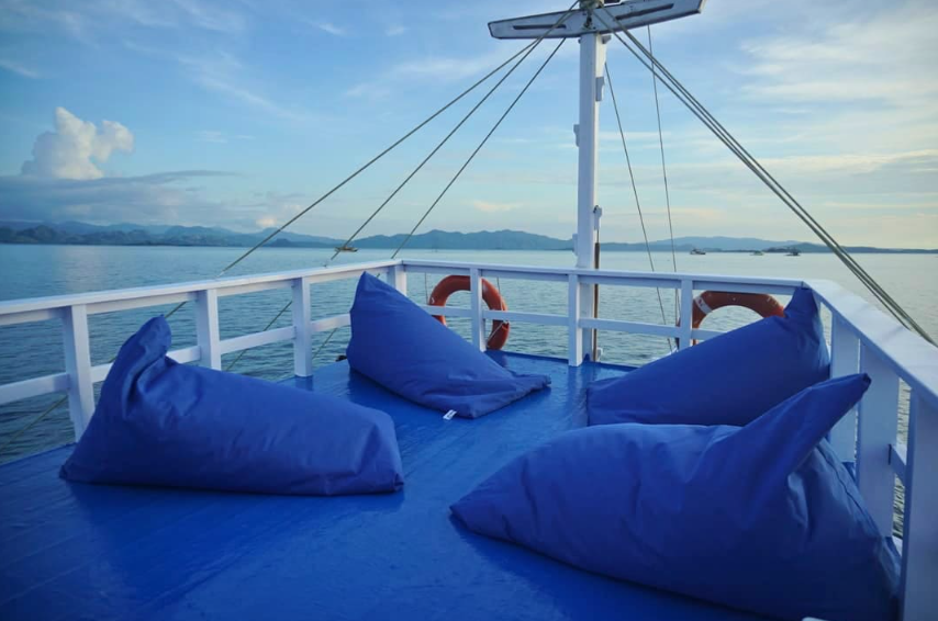 Book Osiana Alo Liveaboard Komodo Private Trip 2026 Private Cabin