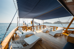 Book Private Diving for Cajoma V Luxury Phinisi 2026 Dive Deck