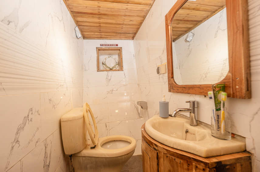 Book Private Leisure for Cajoma V Luxury Phinisi 2026 Upper Deck