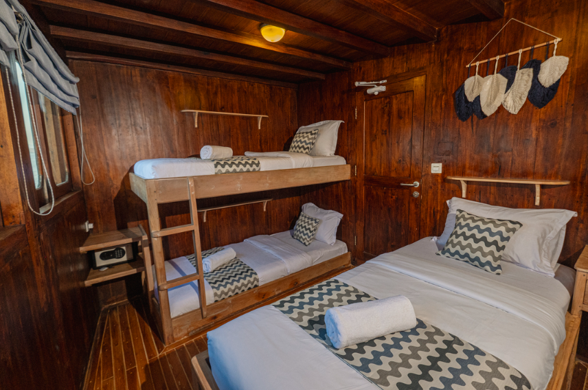 Book Private Leisure for Cajoma V Luxury Phinisi 2026 Upper Deck