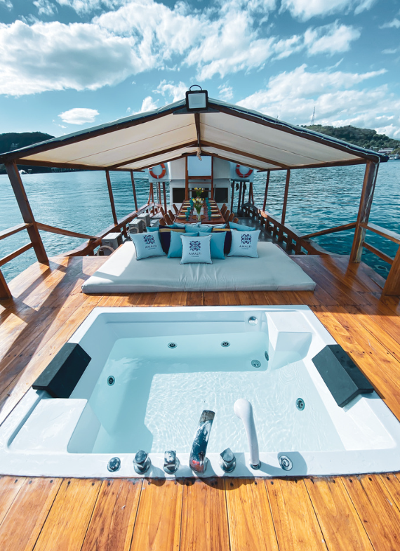 Book Private Trip by Amalfi Luxury Phinisi 2026 Master Cabin