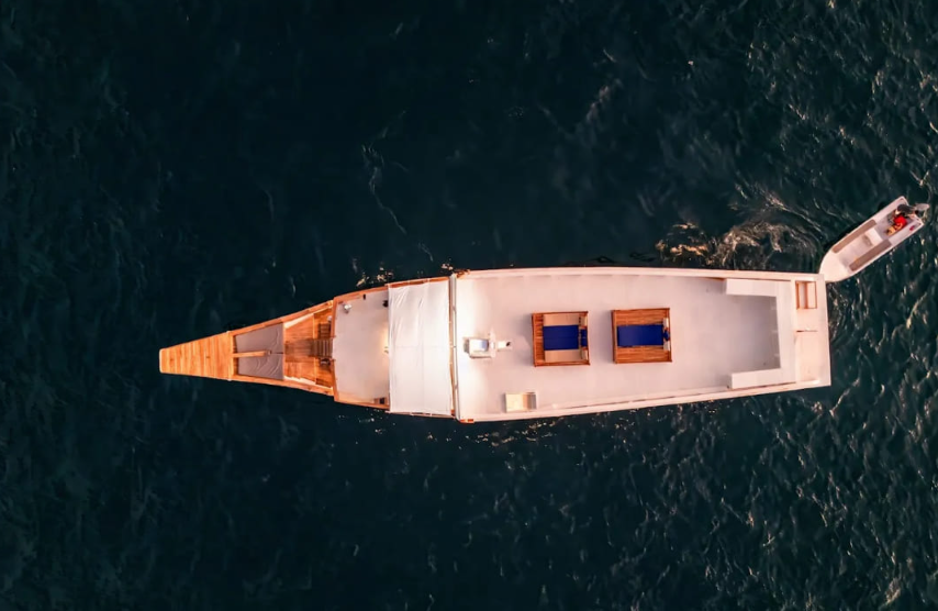 Book Private Trip by Ayvara Deluxe Phinisi 2026 Master Balcony View