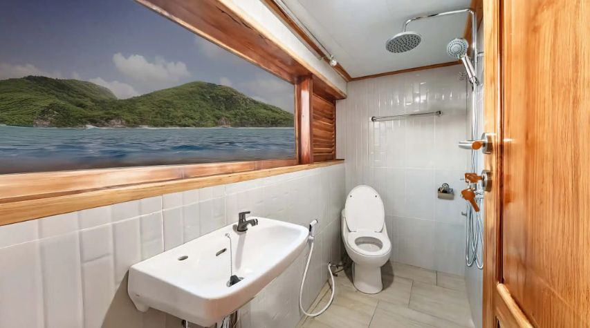 Book Private Trip by Ayvara Deluxe Phinisi 2026 Master Balcony View