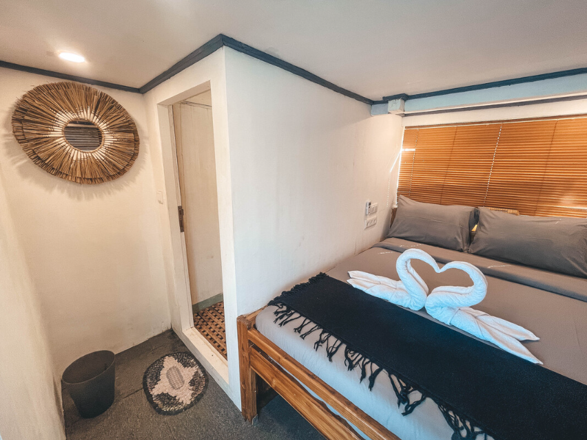 Book Private Trip by Dewi Anjani Deluxe Phinisi 2026