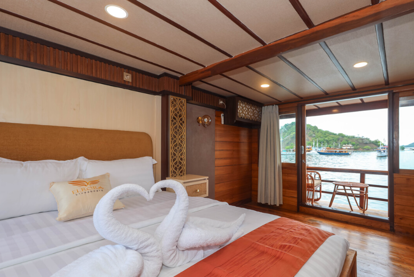 Book Private Trip by Elrora Luxury Phinisi 2026 Master Suite