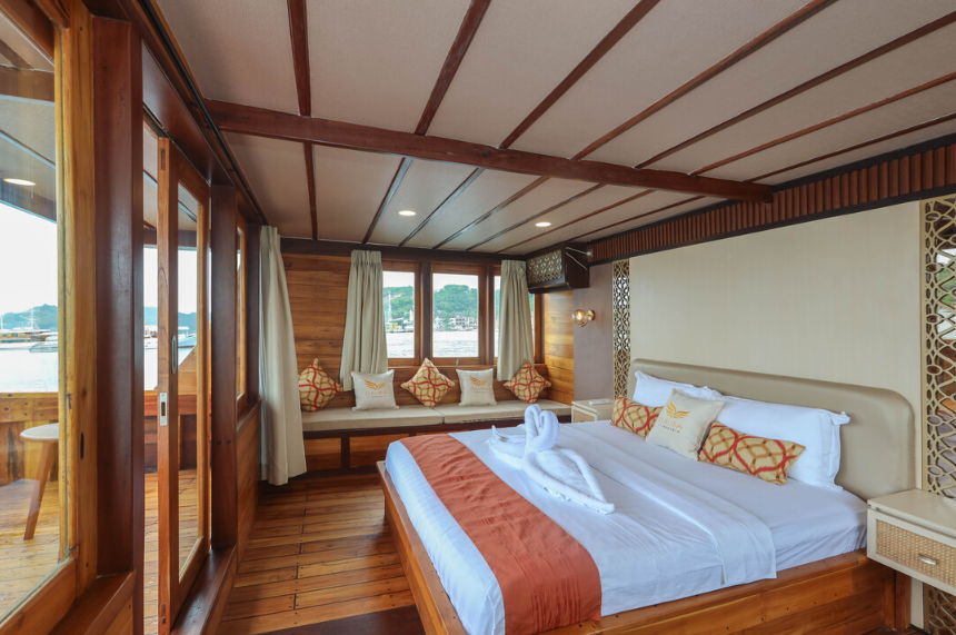 Book Private Trip by Elrora Luxury Phinisi 2026 Master Suite