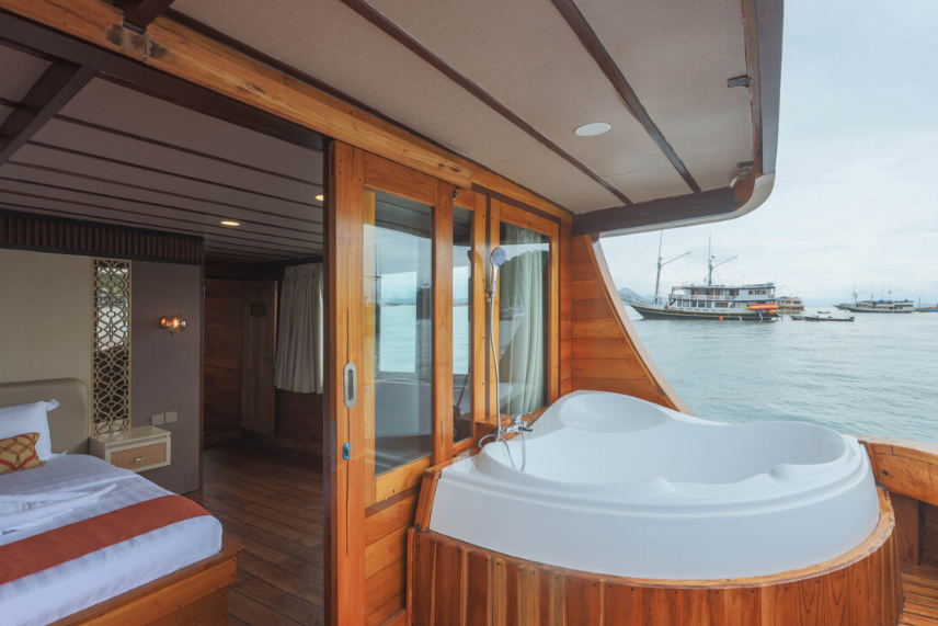 Book Private Trip by Elrora Luxury Phinisi 2026 Master Suite