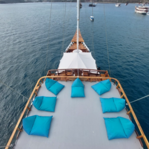 Book Private Trip by Lady Grace Deluxe Phinisi 2026 Jacuzzi Pool Deck