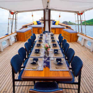 Book Private Trip by Lamain Luxury Phinisi 2026 Paris Cabin Jacuzzi