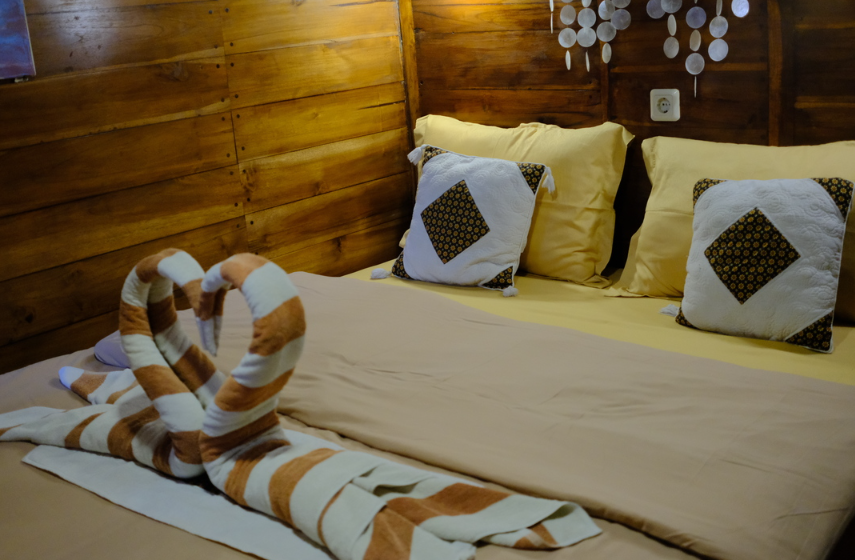 Book Private Trip by My Moon Superior Phinisi 2026