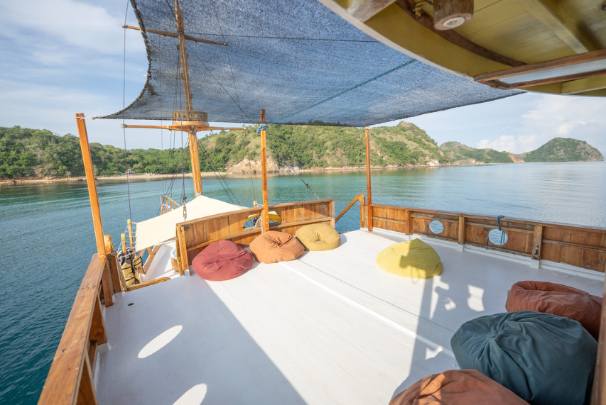 Book Private Trip by NK Jaya 2 Deluxe Phinisi 2026