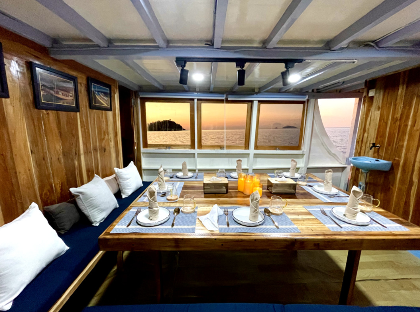 Book Private Trip by New Pandawa Deluxe Phinisi 2026