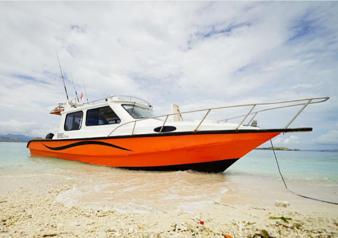 Book Private Trip by RRI Bahari 1 Speedboat 2026 - Cozy Sofa View