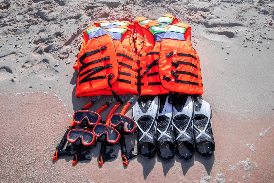 Book Private Trip by RRI Bahari 3 Speedboat 2026 - Luxury Sofa Interior