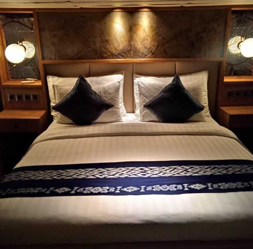 Book Private Trip by Revfiero Luxury Phinisi 2026 - Master Cabin Balcony