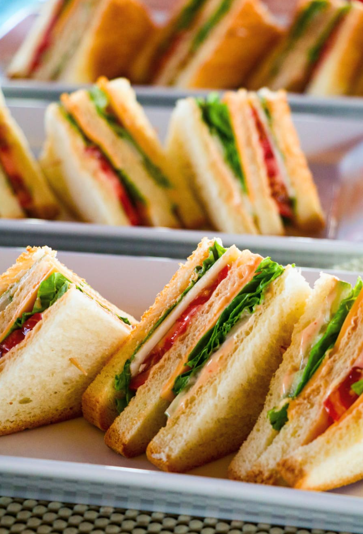 Book Zada Ulla Deluxe Phinisi Charter 2026 - Master Bedroom with Bathtub 17 Book Zada Ulla Deluxe Phinisi Charter 2026 - Master Bedroom with Bathtub