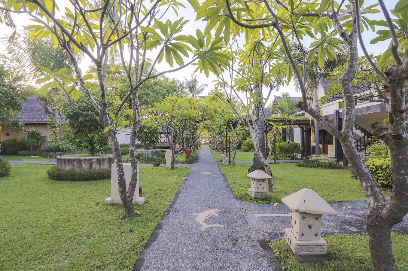 Exterior view of the resort when you Book Hotel Vila Ombak 5