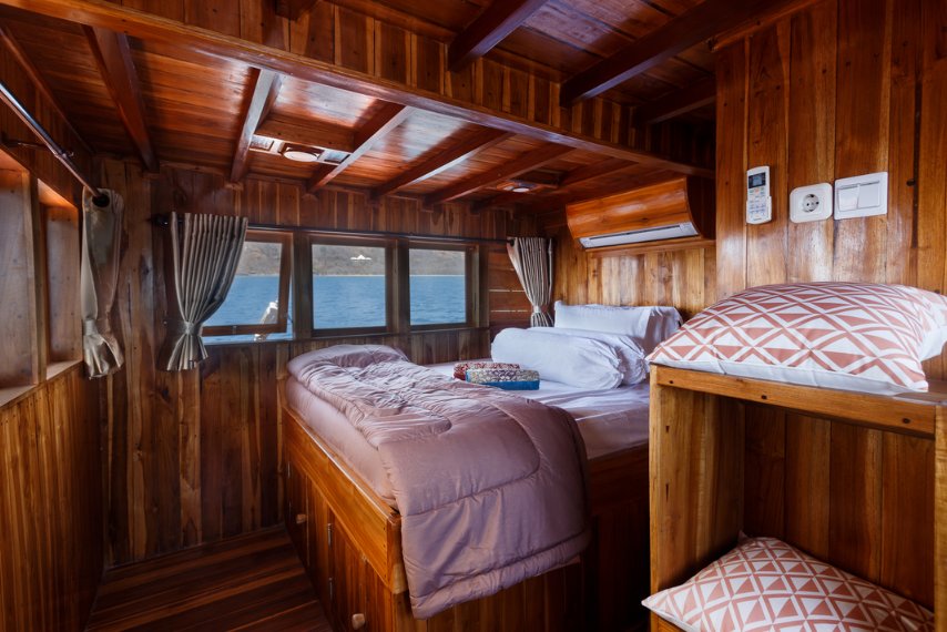 Helena Deluxe Phinisi Master Cabin with Private Bathroom