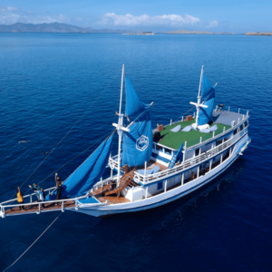 Book Private Trip Komodo by La Nissa Liveaboard 2026