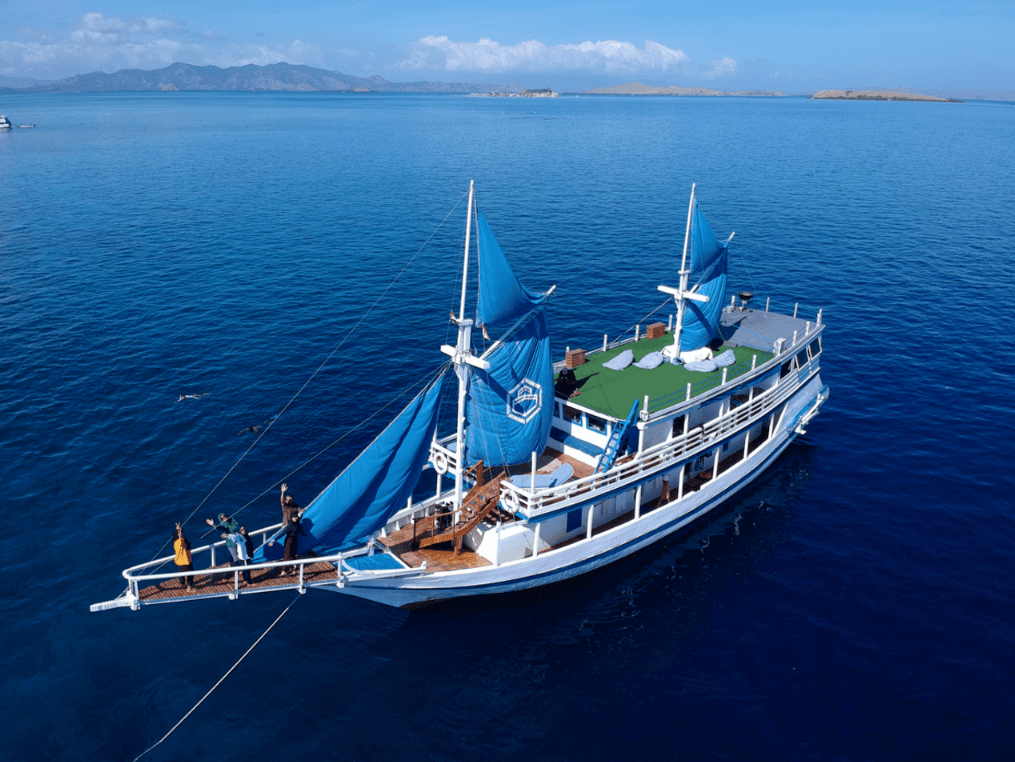 Book Private Trip Komodo by La Nissa Liveaboard 2026