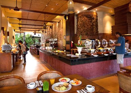 Ramayana Resort and Spa Kuta 2026 Resort Club Room Garden View 10