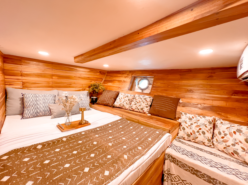 Semesta Luxury Phinisi Booking 2026 - Moon Suite with Private Jacuzzi