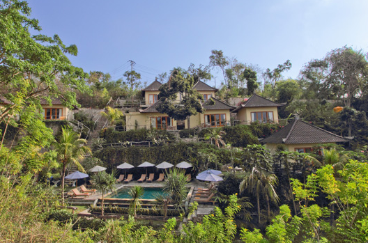 Stunning view of Playgrounds surf break 2 Book Lembongan Cliff Villas 2026