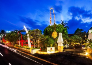 Sunset dining at Rosso Vivo Kuta Seaview Boutique Resort and Spa 1