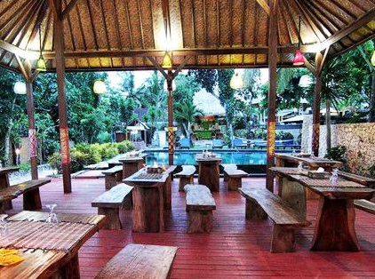 Swimming pool with water slide The Tanis Beach Resort Nusa Lembongan 5 Book The Tanis Beach Resort Nusa Lembongan 2026