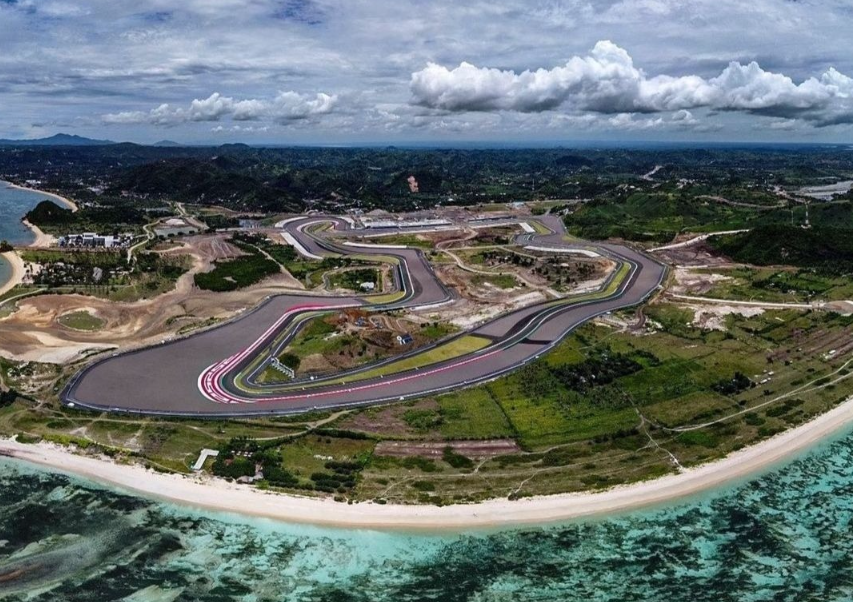 Toyota Innova - Lombok Transfer from Bangsal Harbour Innova 2026