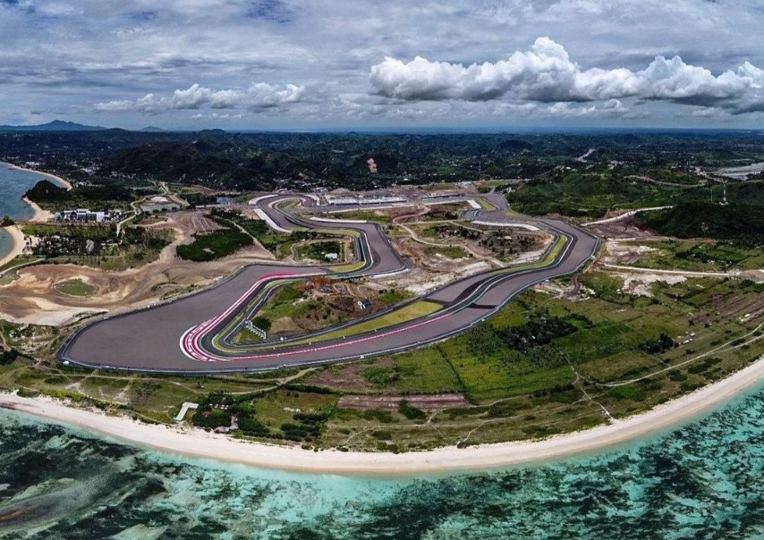 Book Lombok Transfer from Lembar Harbour Innova 2026