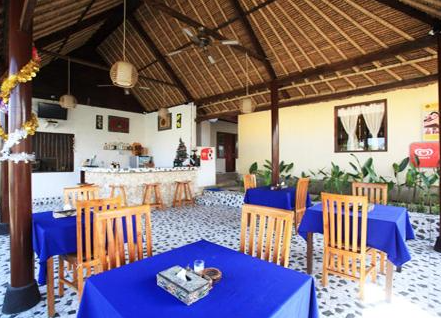 Traditional alang-alang hut view when you Book Sunset Coin Lembongan Cottages 17