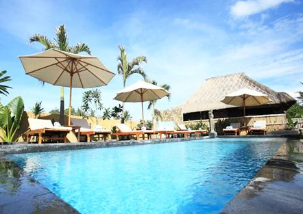Traditional alang-alang hut view when you Book Sunset Coin Lembongan Cottages 4