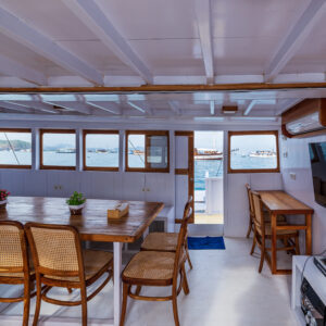 Book Jessie Phinisi Private Charter 2026