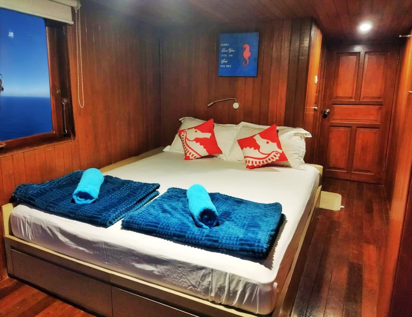 Red Sail Phinisi Labuan Bajo 2D1N Booking